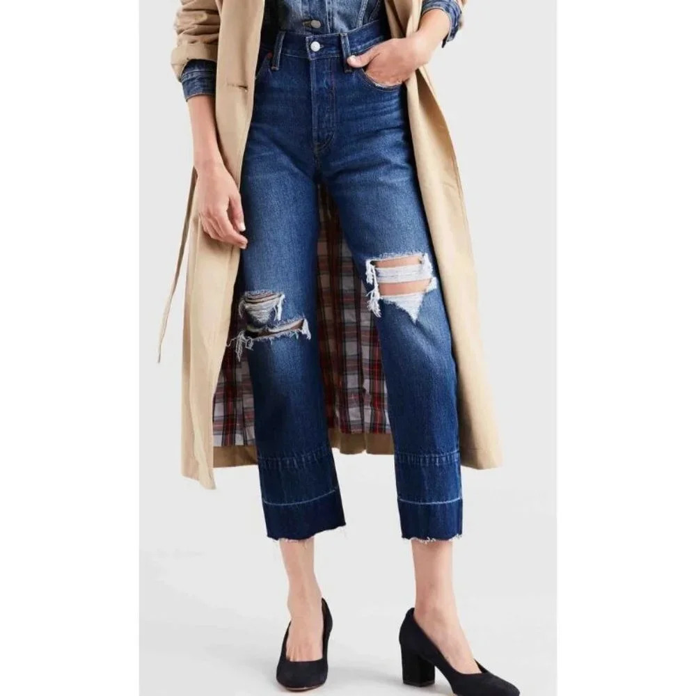 Levi’s 501 Crop Bottom Line Distressed Raw Hem Button Fly- size 26